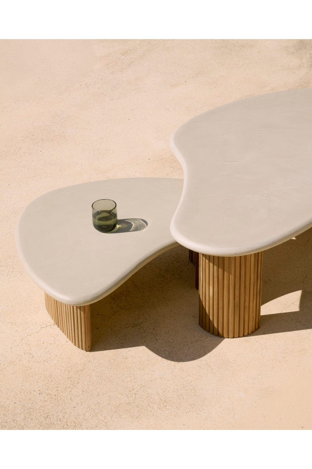 Teak Base Outdoor Coffee Table | Ethnicraft Boomerang | Oroa.com