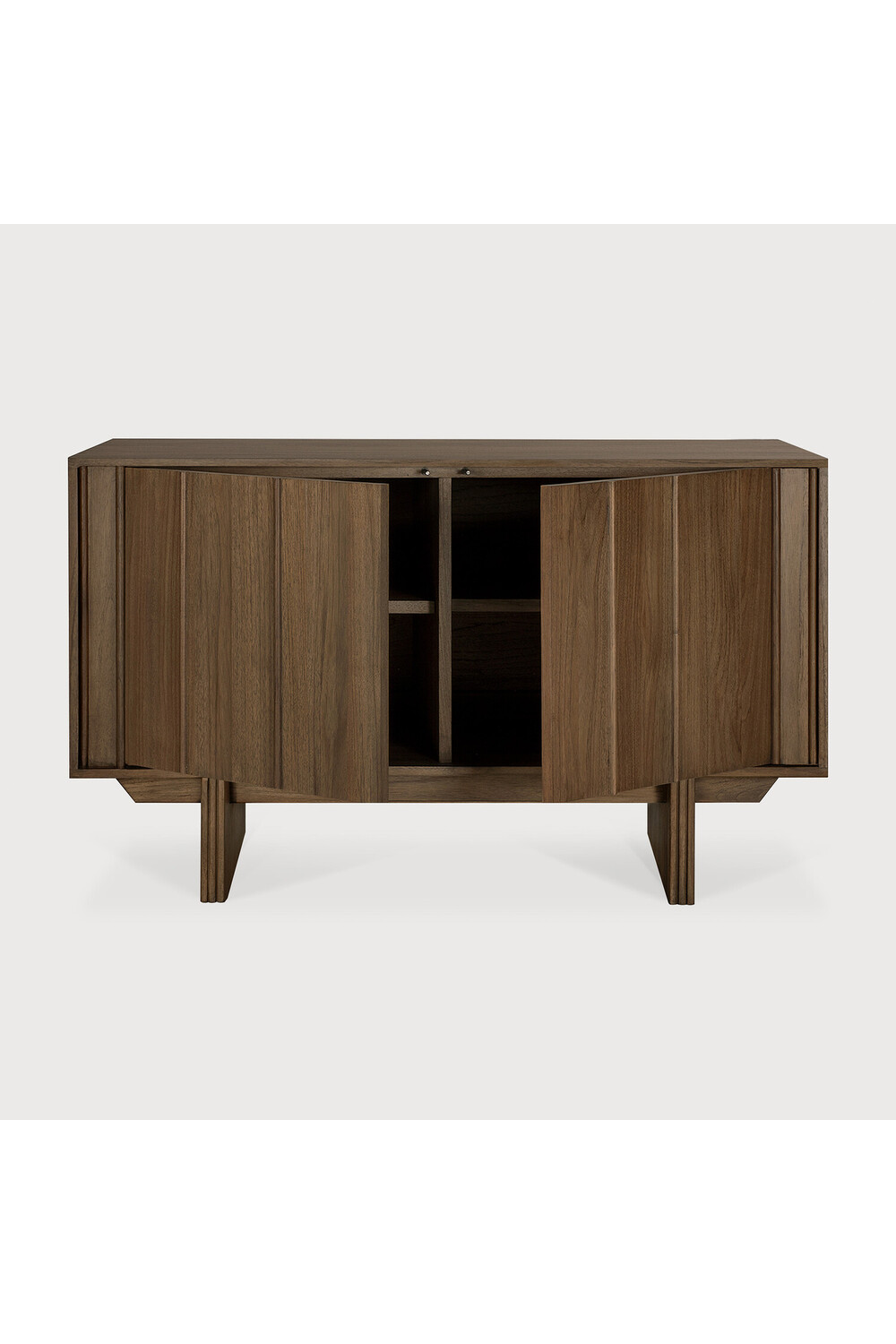 Teak Panel Sideboard | Ethnicraft Pillar | Oroa.com