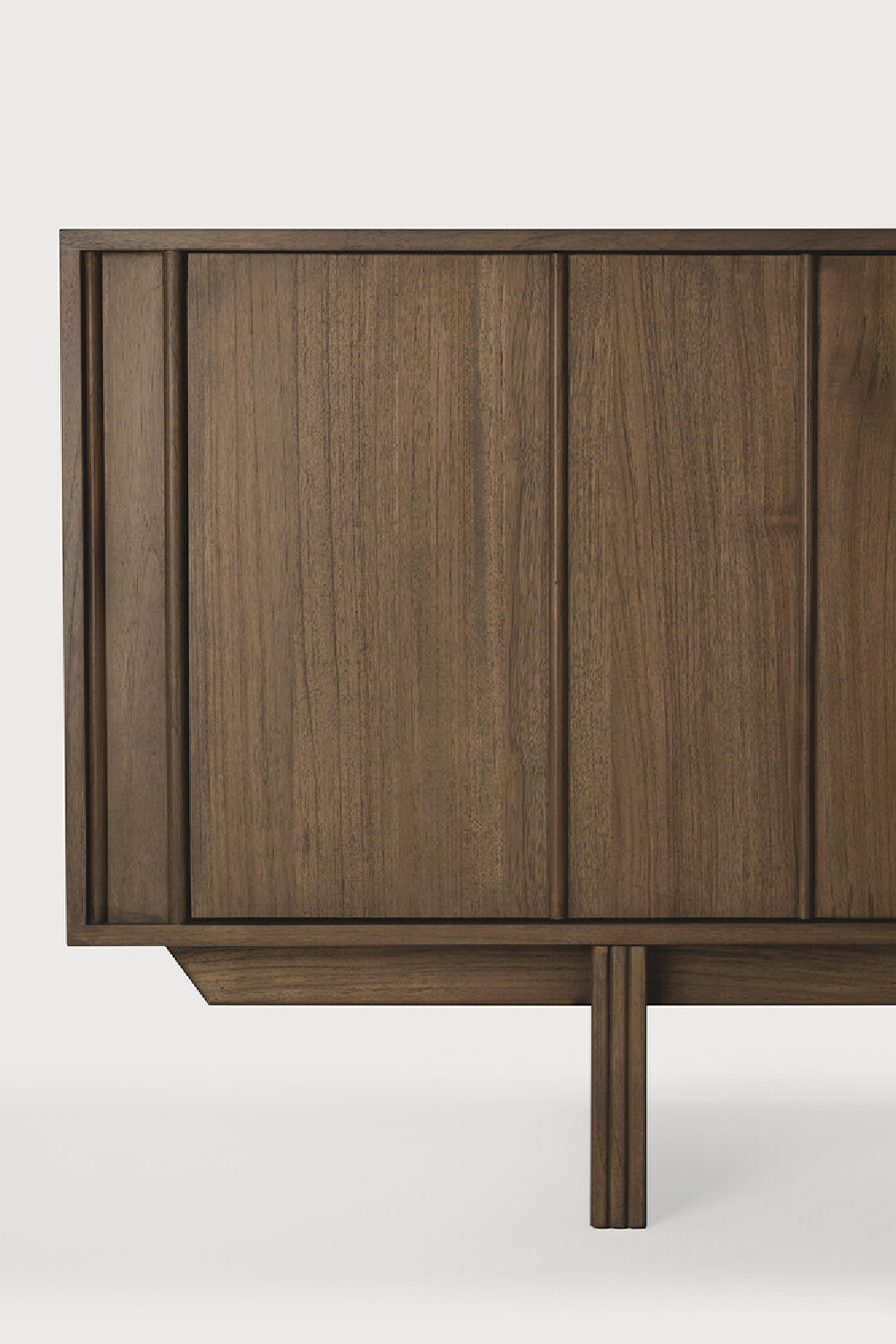 Teak Panel Sideboard | Ethnicraft Pillar | Oroa.com