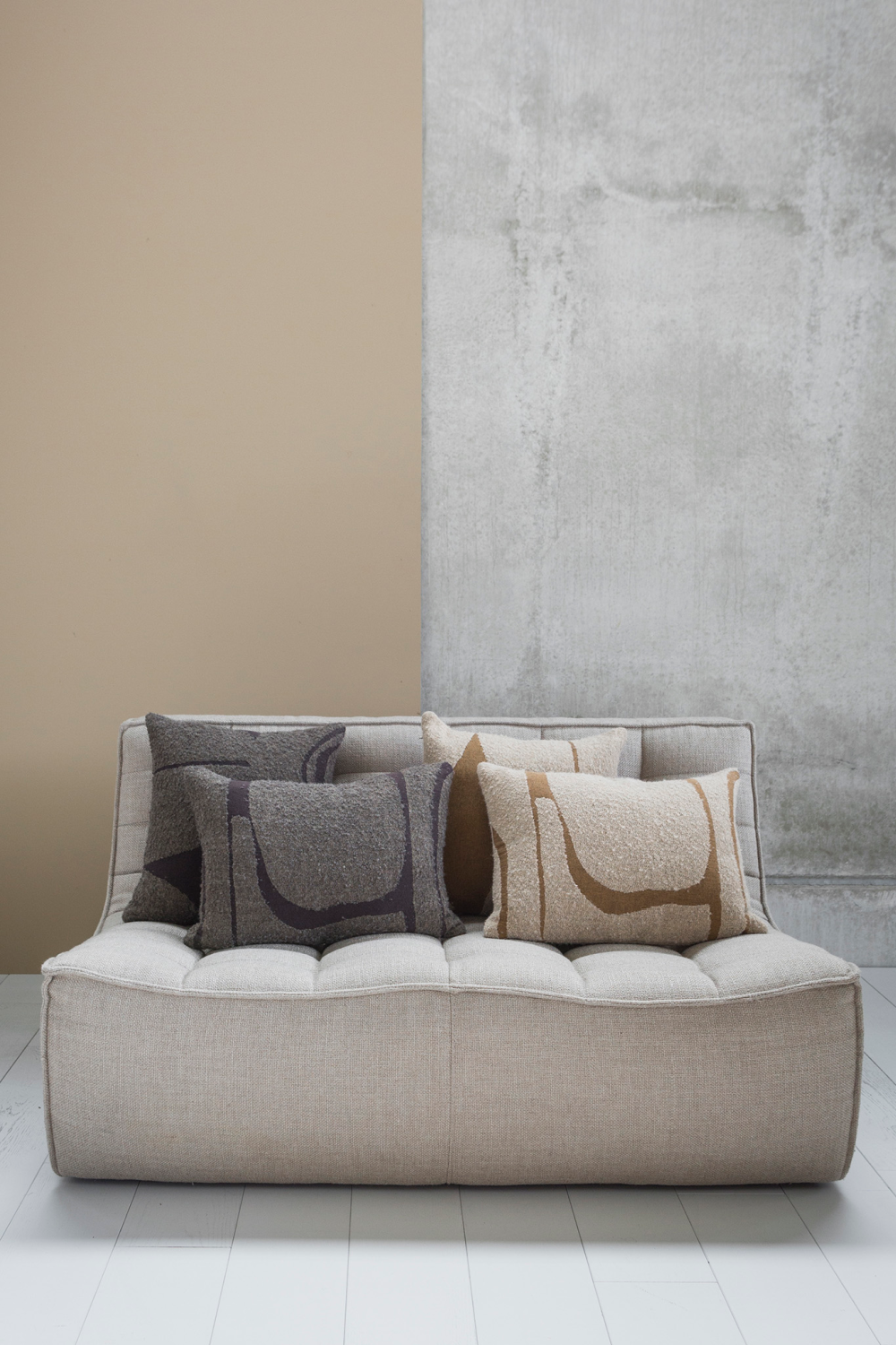 Curved Upholstered Sofa | Ethnicraft N701 | Oroa.com