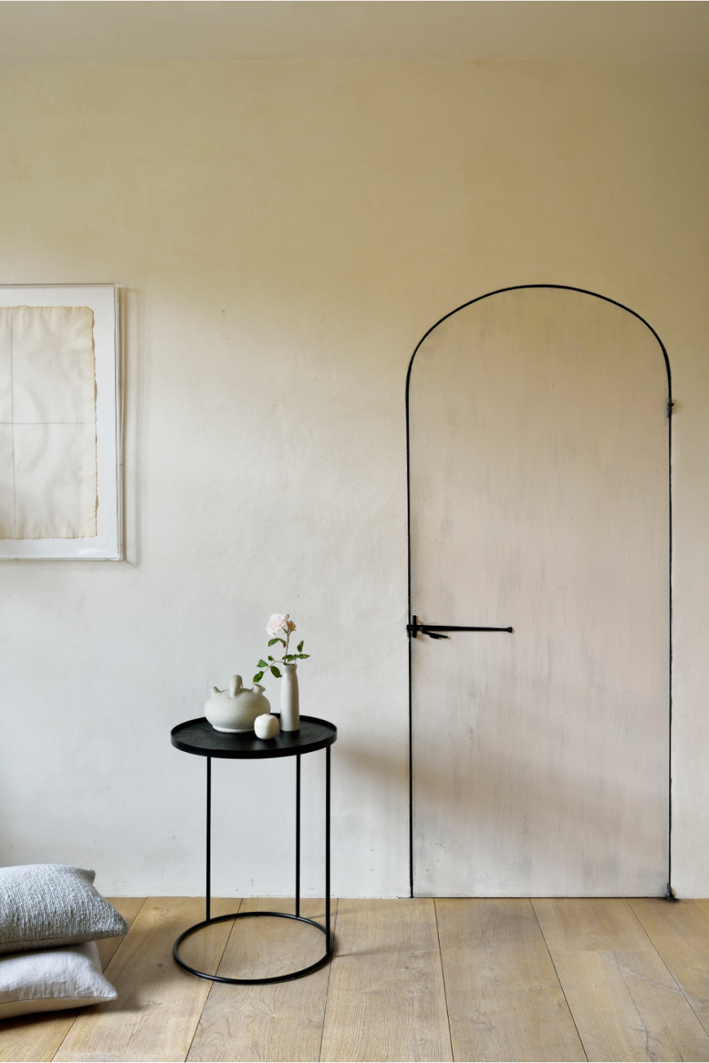 Round Tray Side Table | Ethnicraft | OROA.com