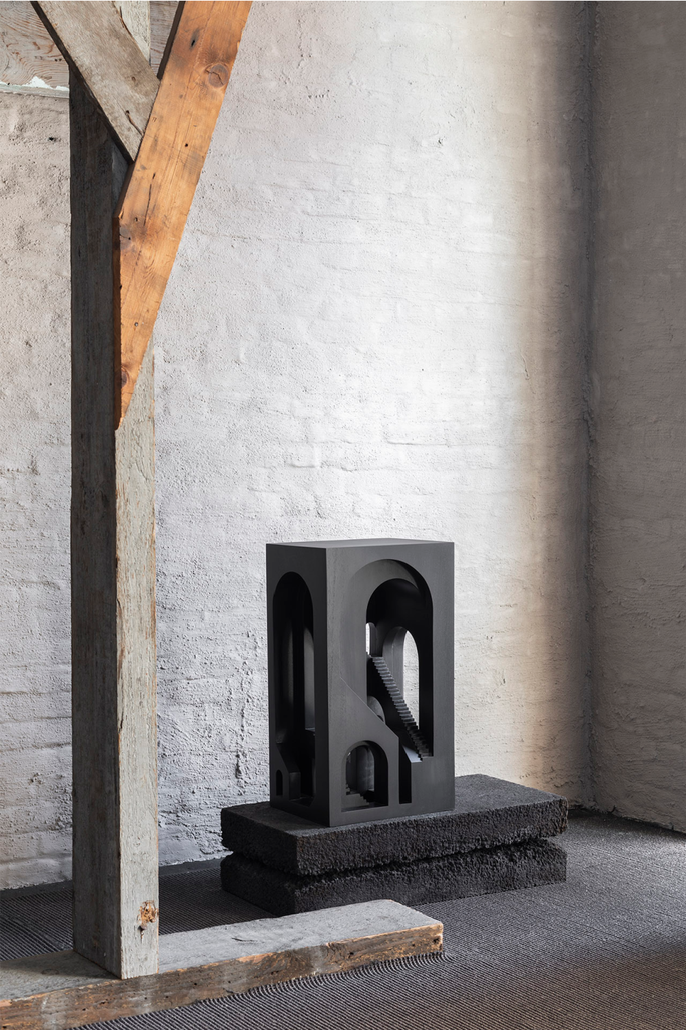 Black Mahogany Decorative Object | Oroa.com