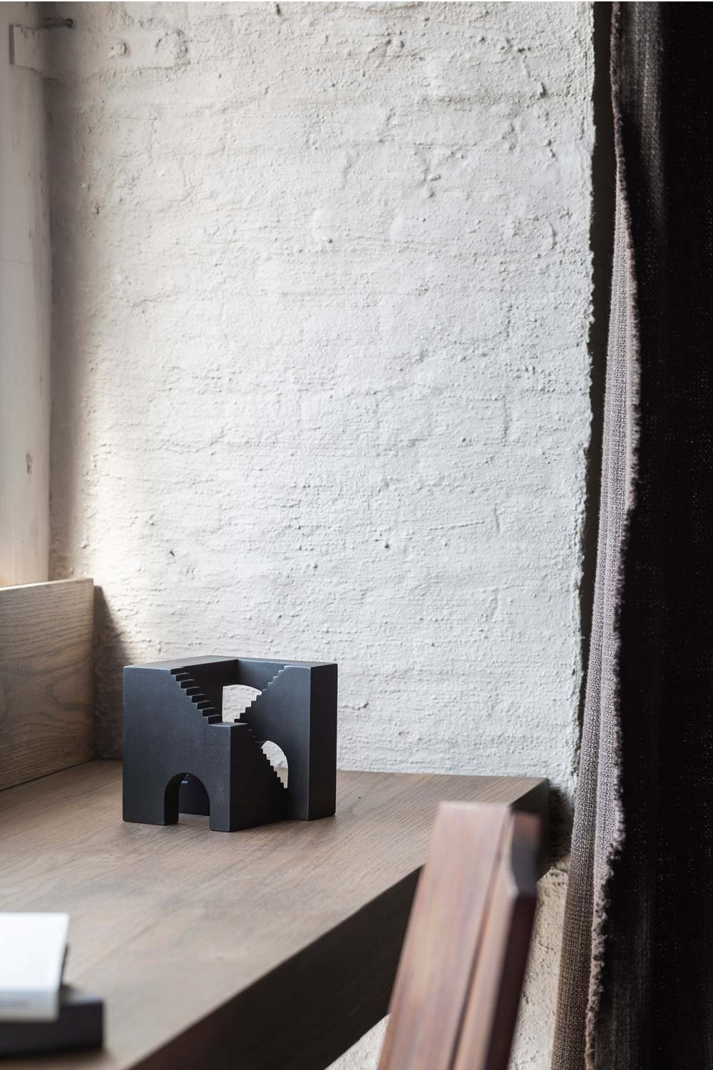 Geometrical Modern Sculpture | Ethnicraft Cube | Oroa.com