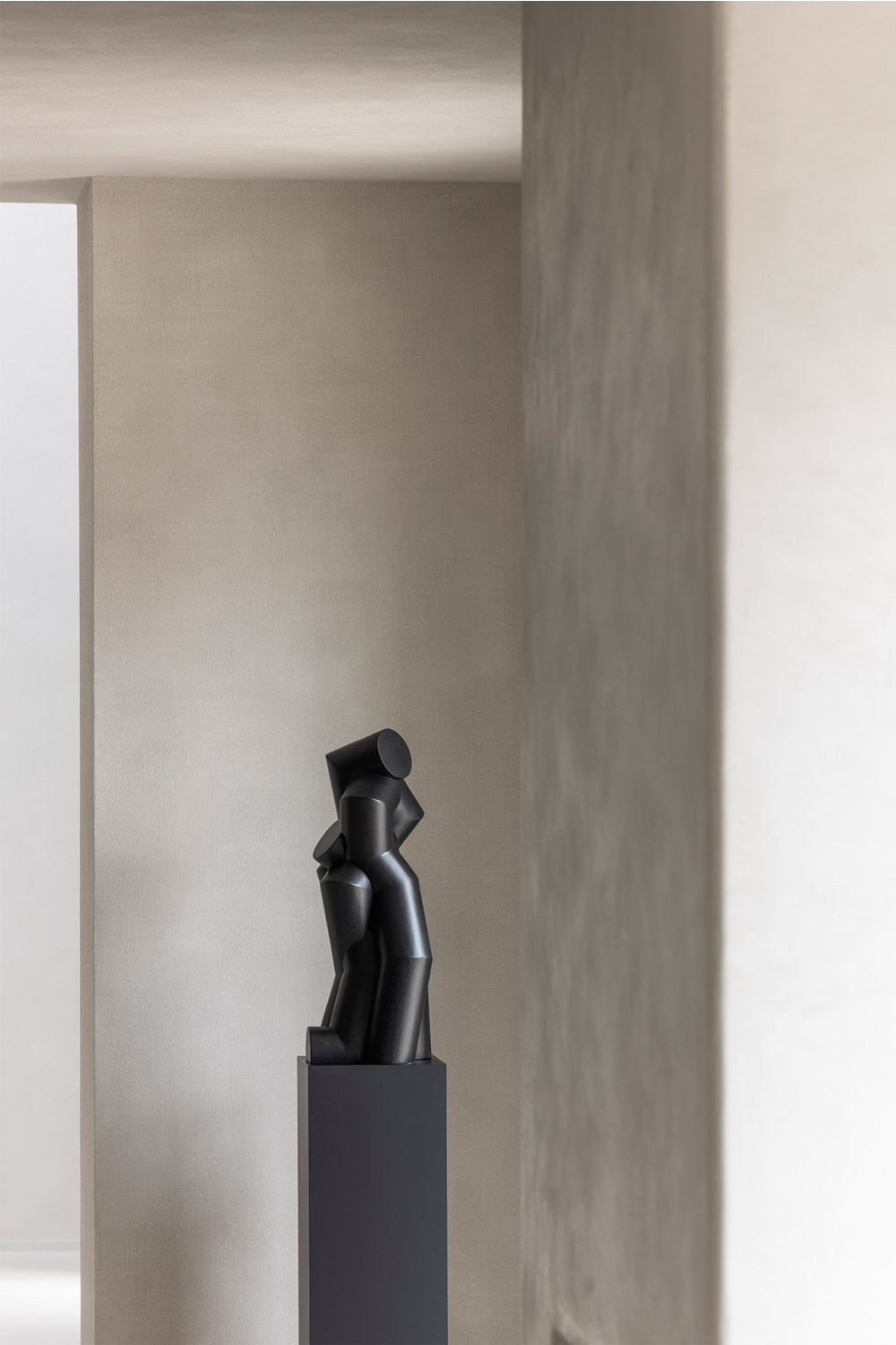 Carved Black Mahogany Sculpture | Ethnicraft Pipe #4 | Oroa.com