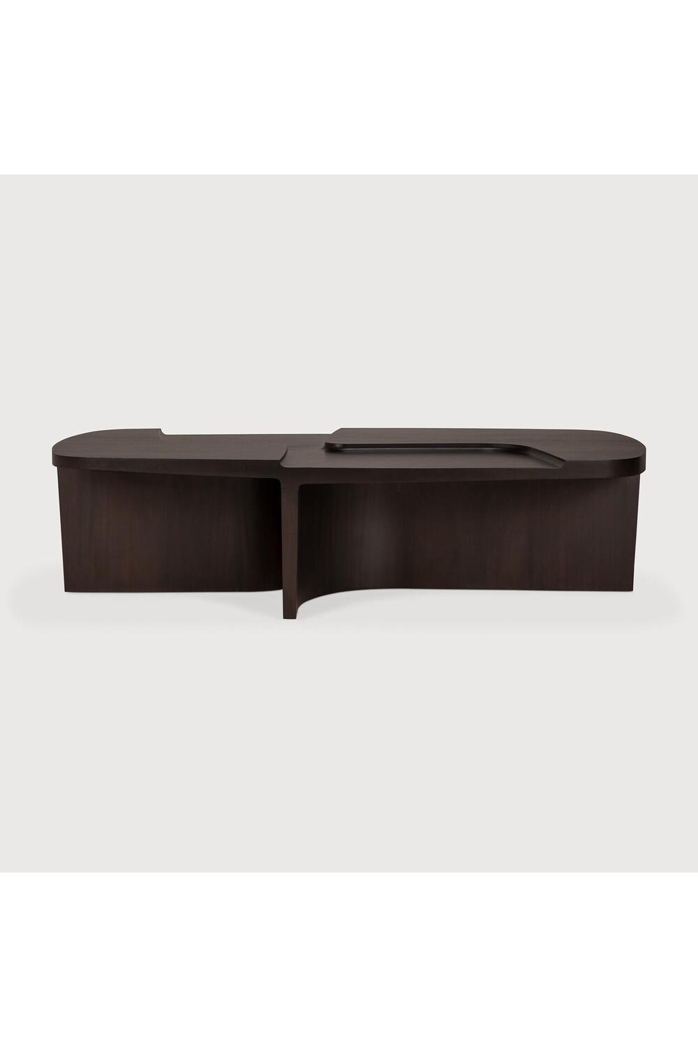 Carved Brown Mahogany Coffee Table | Ethnicraft Brutalist | Oroa.com