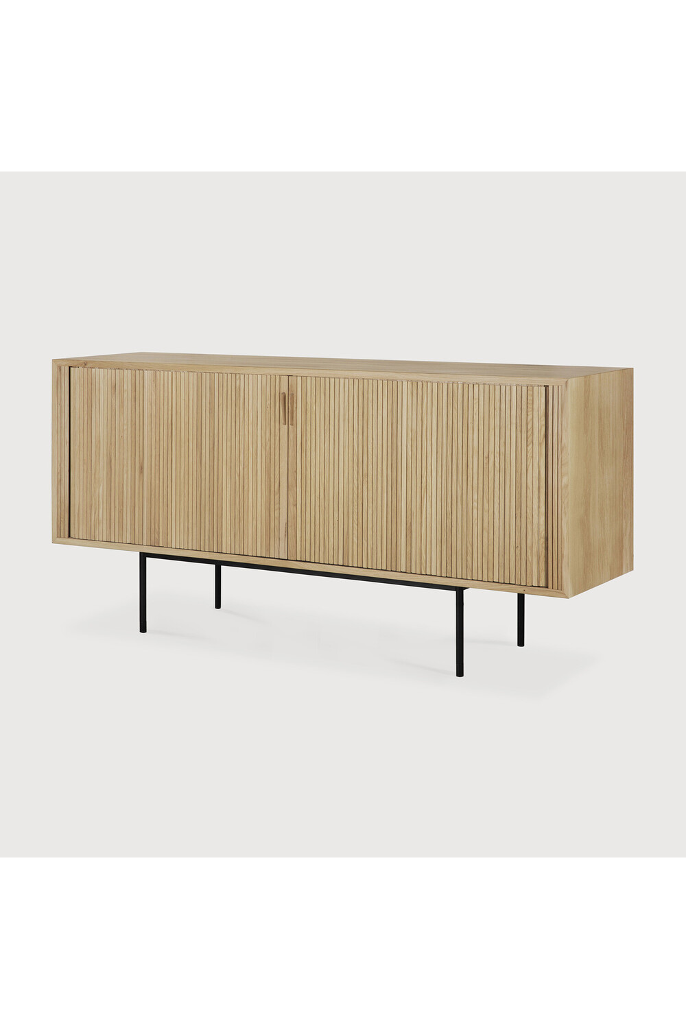 Sliding Door Oak Sideboard | Ethnicraft Roller Max | Oroa.com