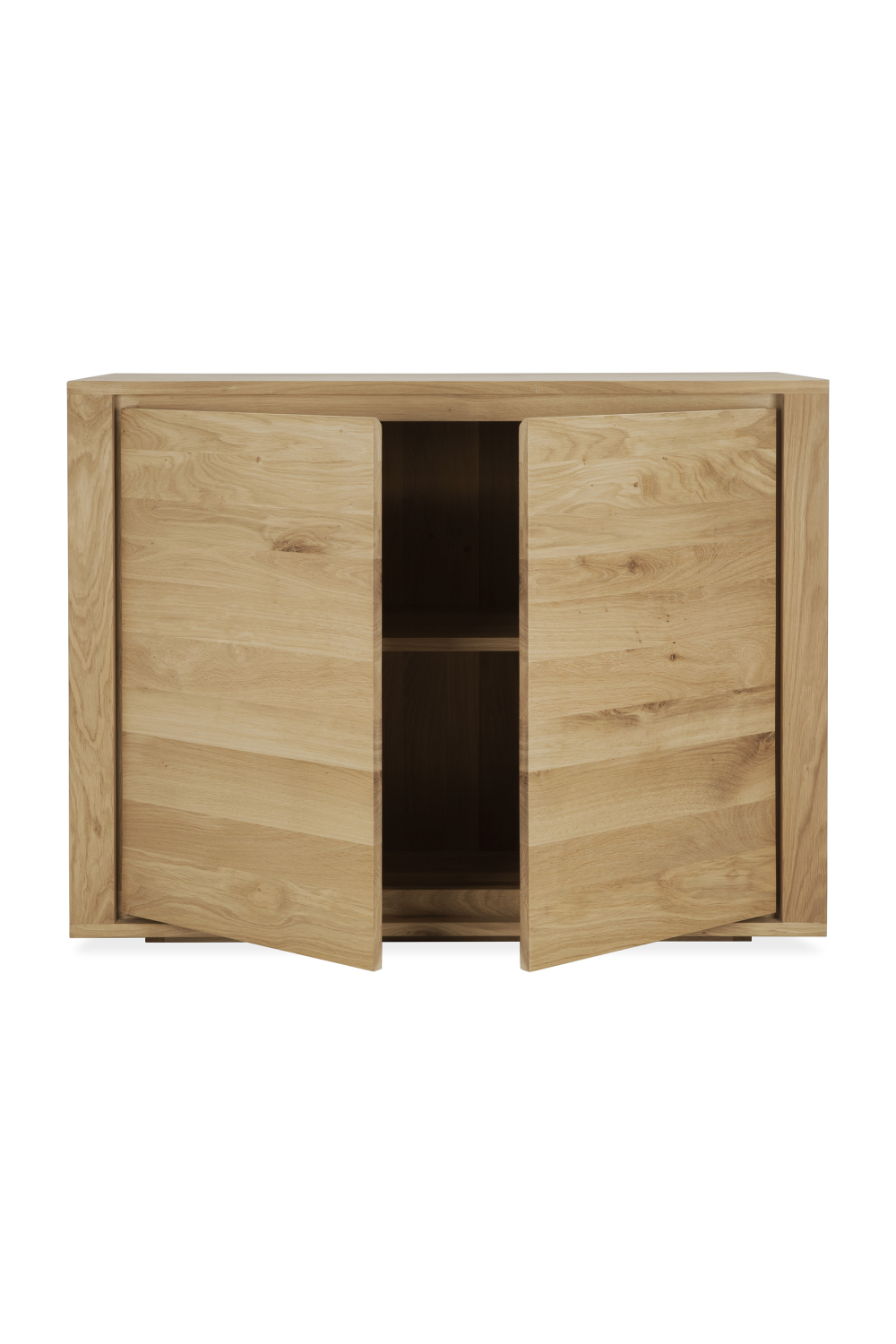 Oiled Oak Sideboard | Ethnicraft Shadow | OROA.com