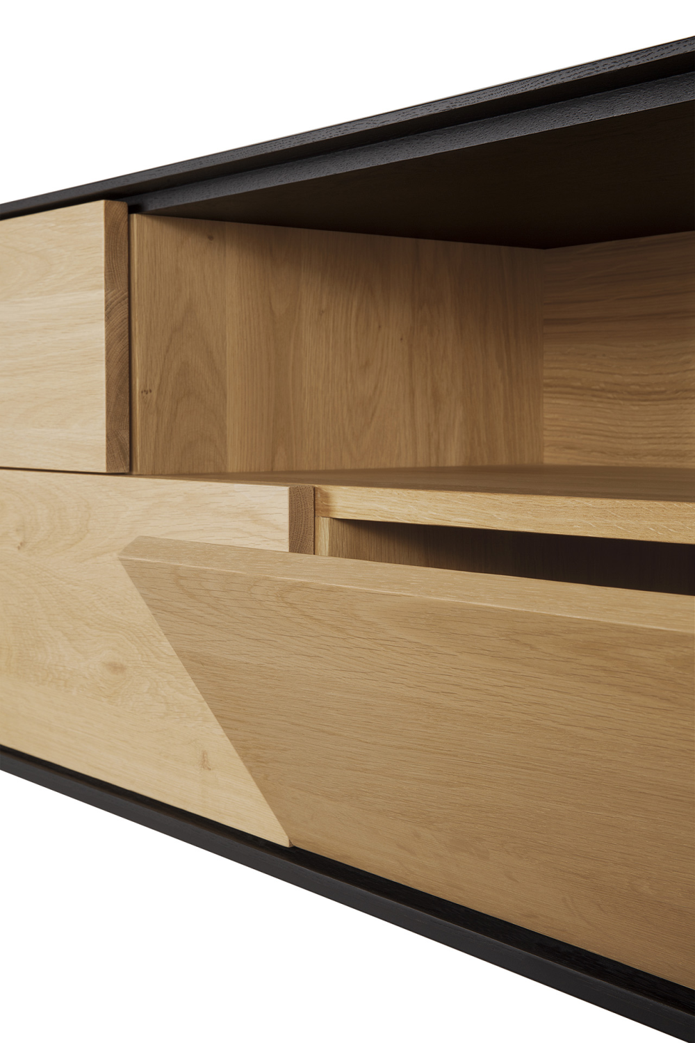 Varnished Oak Media Unit – Blackbird – oak finish alternate view 9