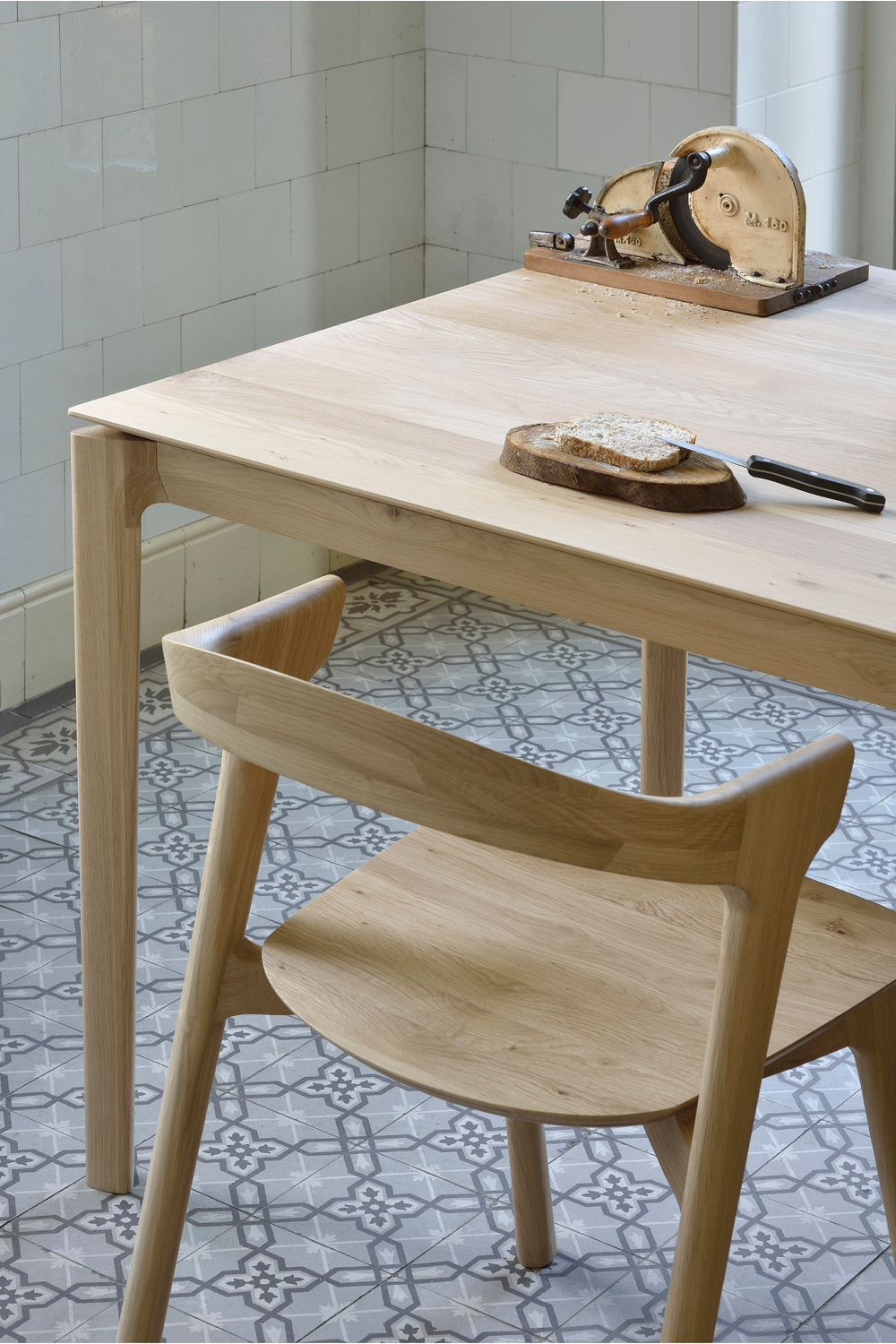 Modern Oak Dining Chair | Ethnicraft Bok | OROA.COM