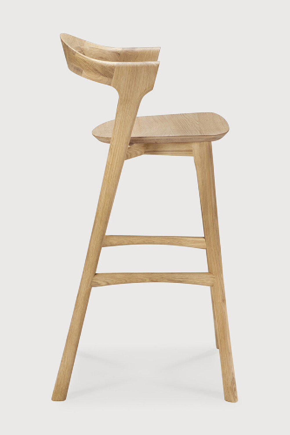 Curved Oak Bar Stool | Ethnicraft Bok | Oroa.com