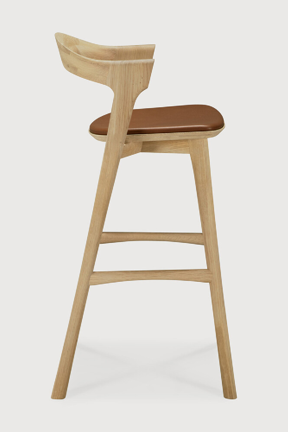 Curved Oak Bar Stool | Ethnicraft Bok | Oroa.com