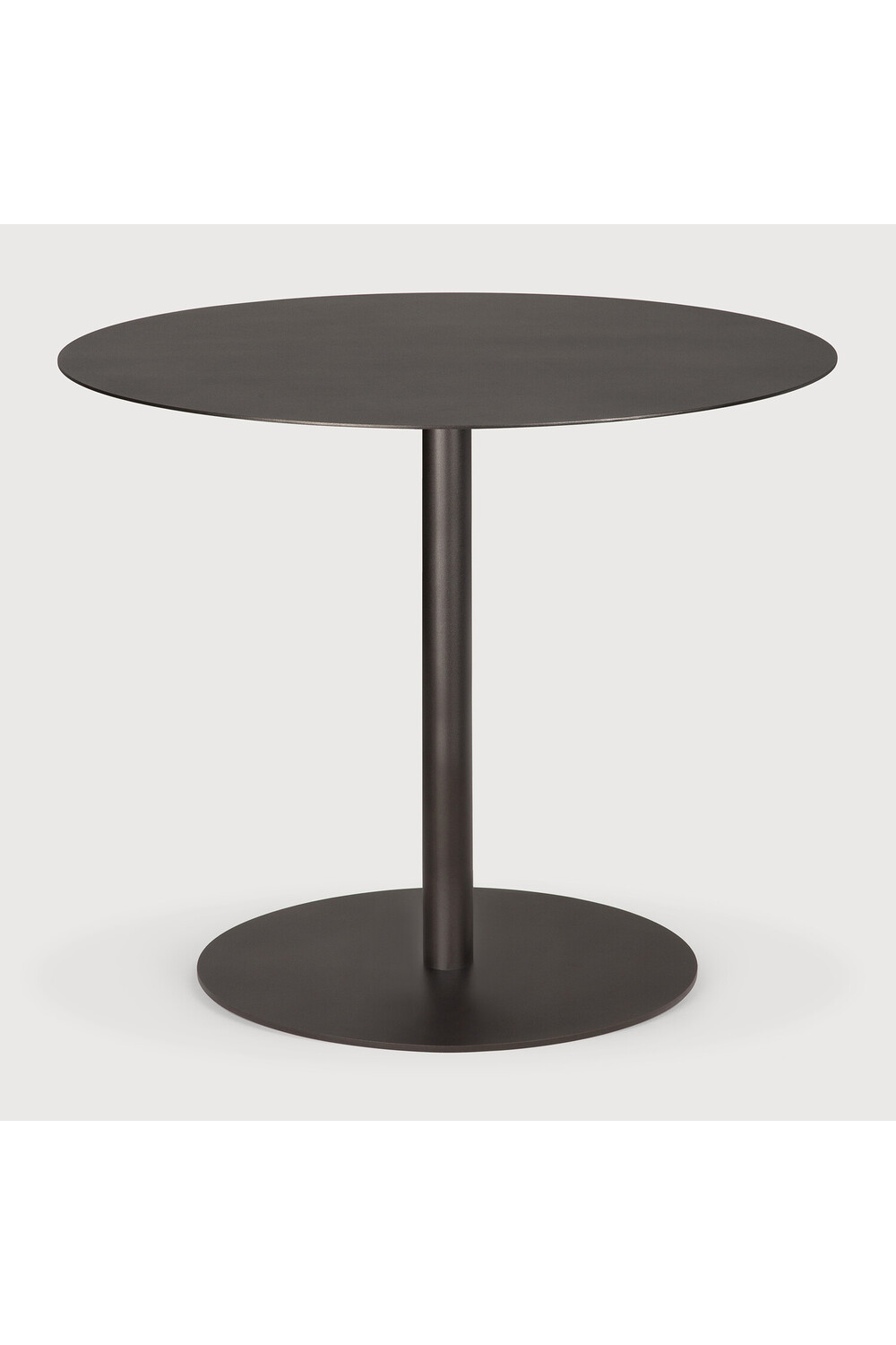 Round Pedestal Dining Table | Ethnicraft Blend | Oroa.com