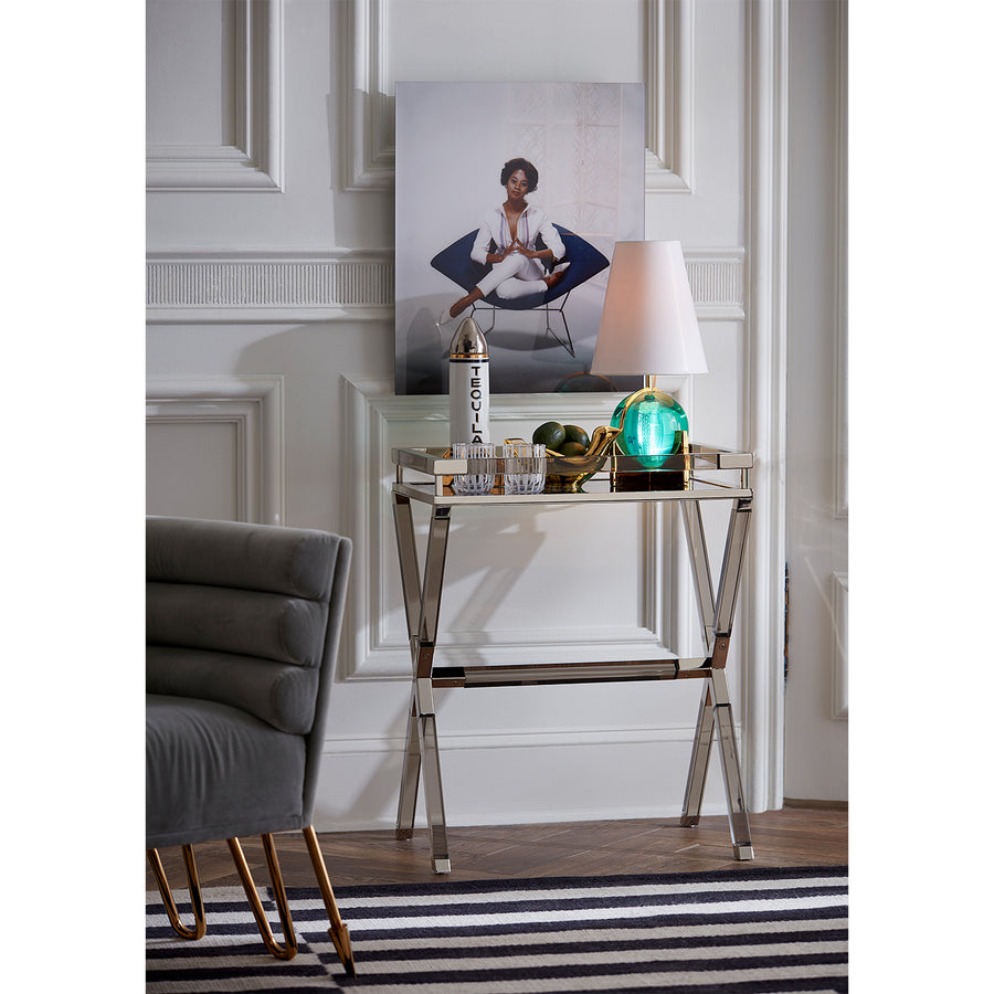 Acrylic Sphere Vanity Lamp – Globo – angled view