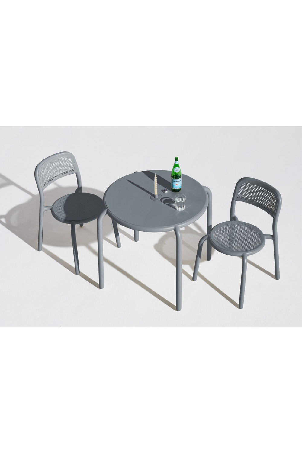 Aluminum Outdoor Bistro Table | Fatboy Toni Bistreau | OROA.com