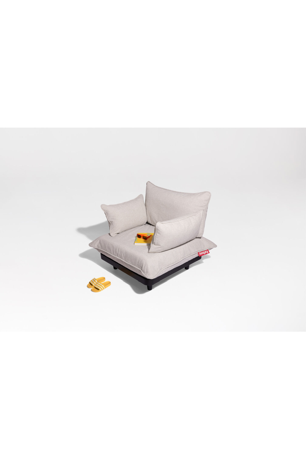 Cushioned Outdoor Lounge Chair | Fatboy Paletti | OROA.com