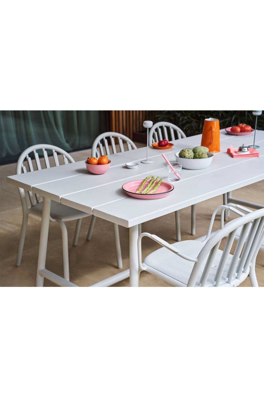 Aluminum 6-Seater Outdoor Table | Fatboy Fred | OROA.com