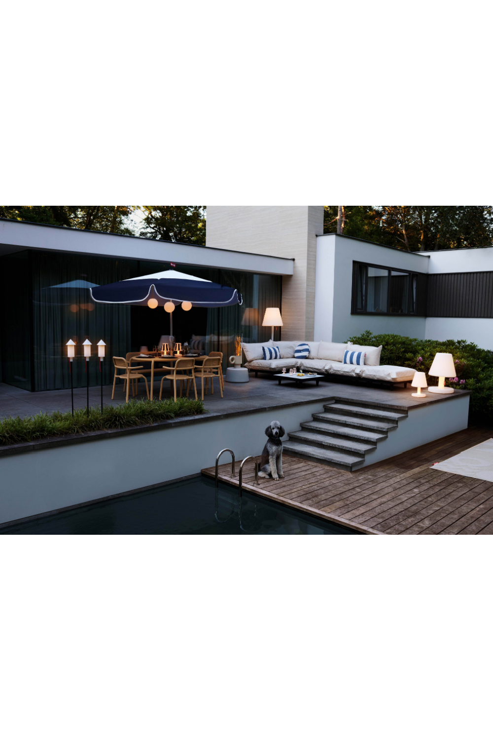 Minimalist Outdoor Corner Seat | Fatboy Paletti | OROA.com