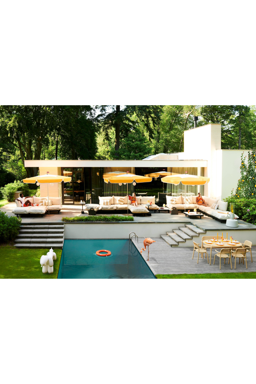 Minimalist Outdoor Corner Seat | Fatboy Paletti | OROA.com