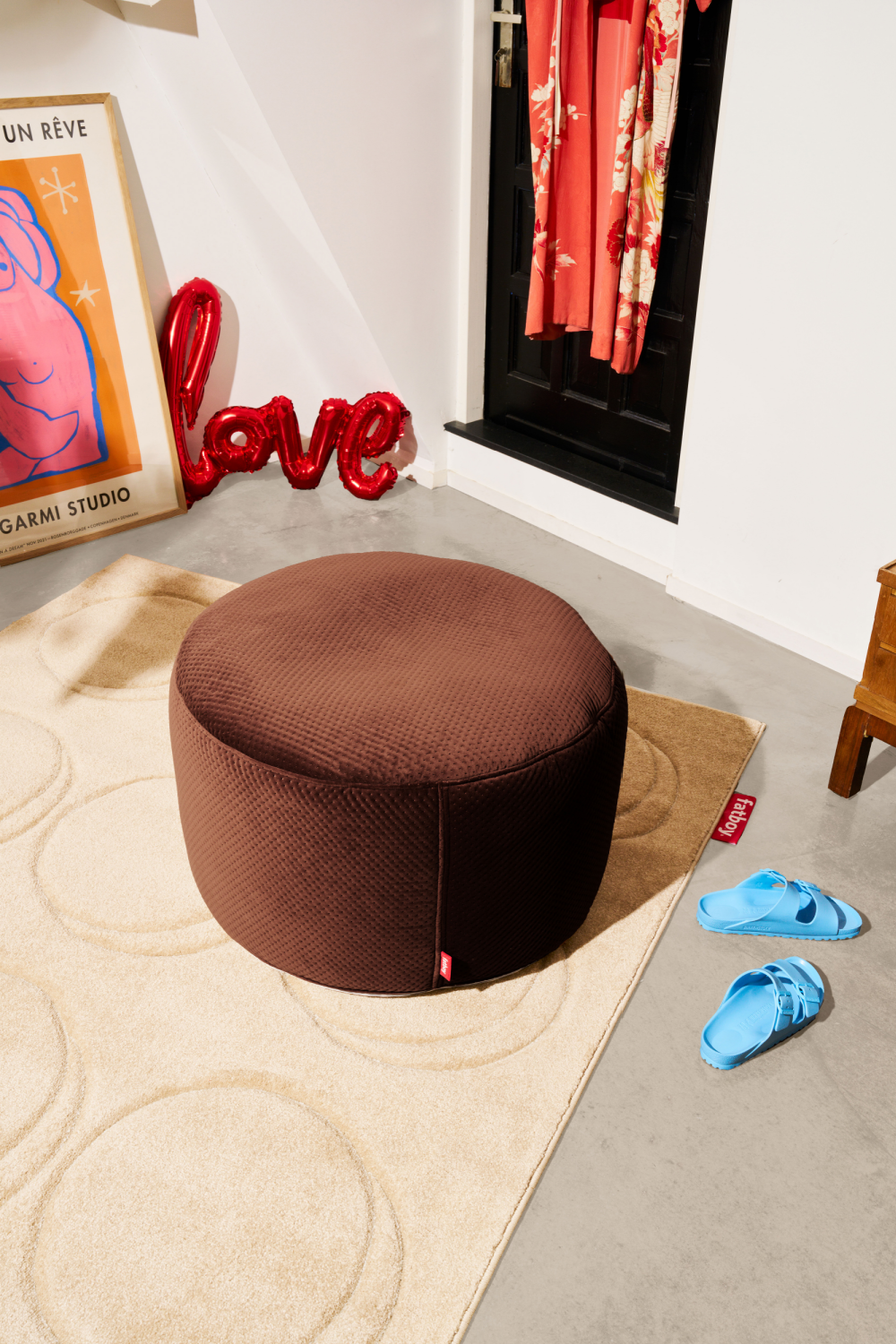 Round Velvet Pouf | Fatboy® Point | OROA.com