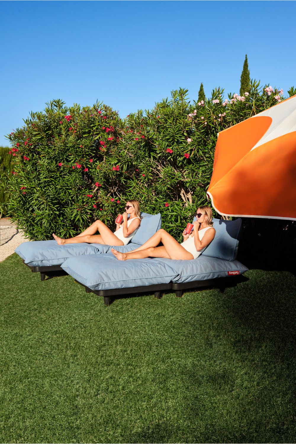 Modern Minimalist Outdoor Seat | Fatboy Paletti | OROA.com