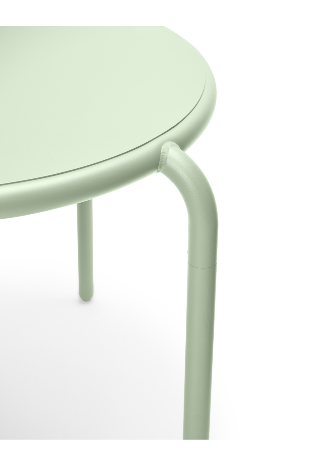 Contemporary Outdoor Dining Table | Fatboy Toni | OROA.com