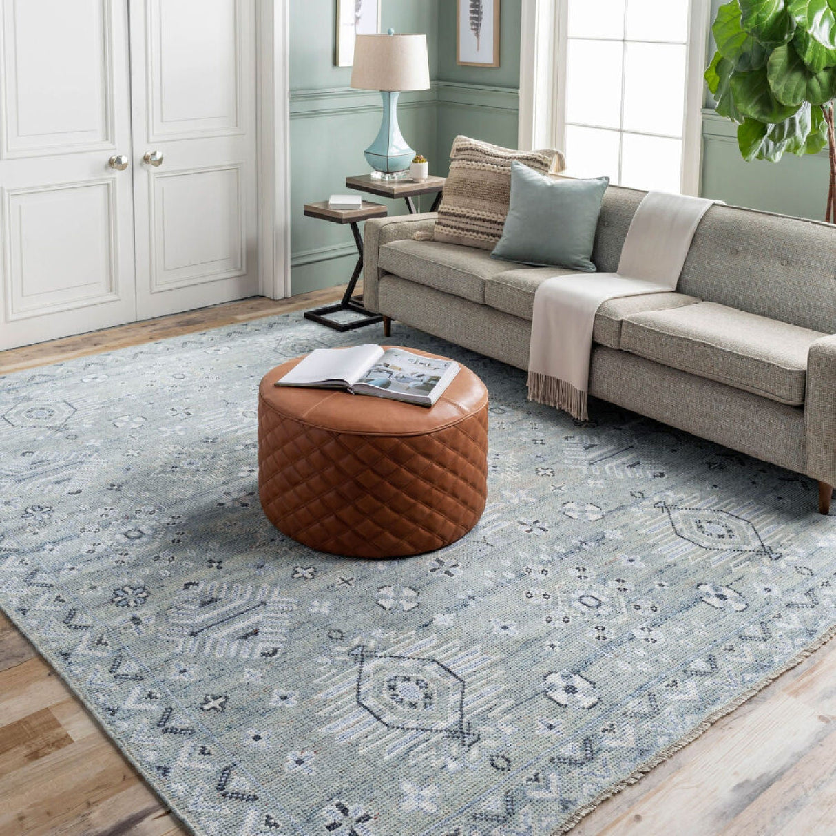 Modern furniture - Patterned Wool Viscose Carpet - www.oroa.com