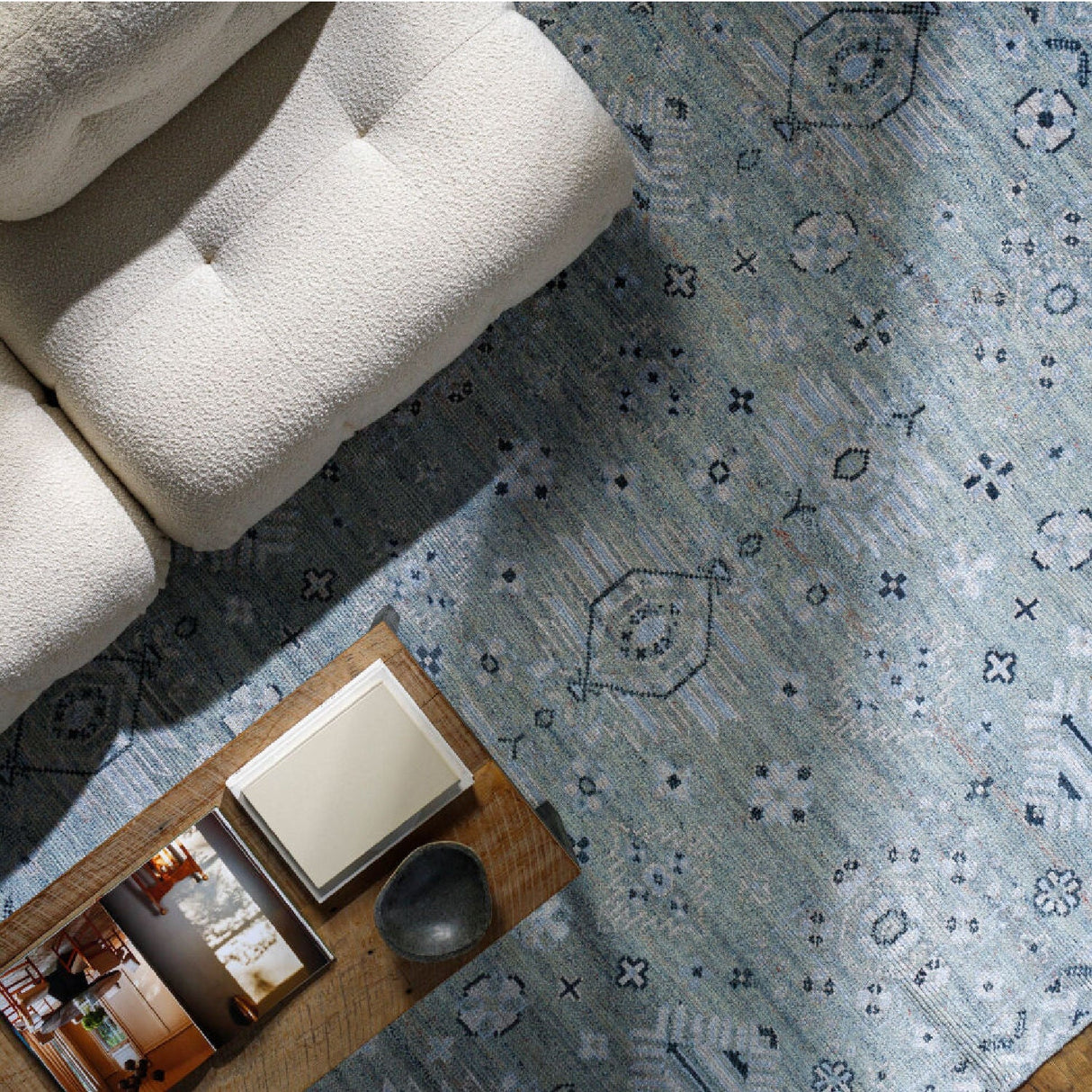 Modern furniture - Patterned Wool Viscose Carpet - www.oroa.com