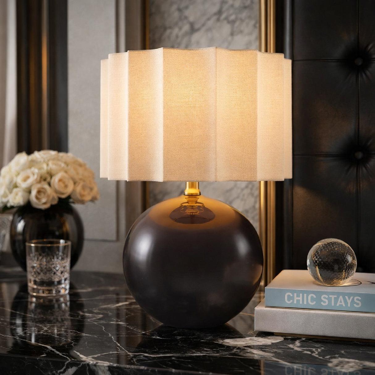 Modern European furniture - High-Gloss Ceramic Table Lamp- www.oroa.com