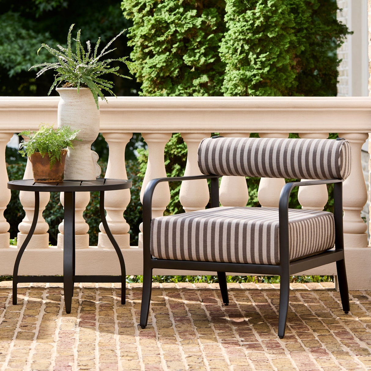 Modern European furniture - Black Aluminum Outdoor End Table - www.oroa.com