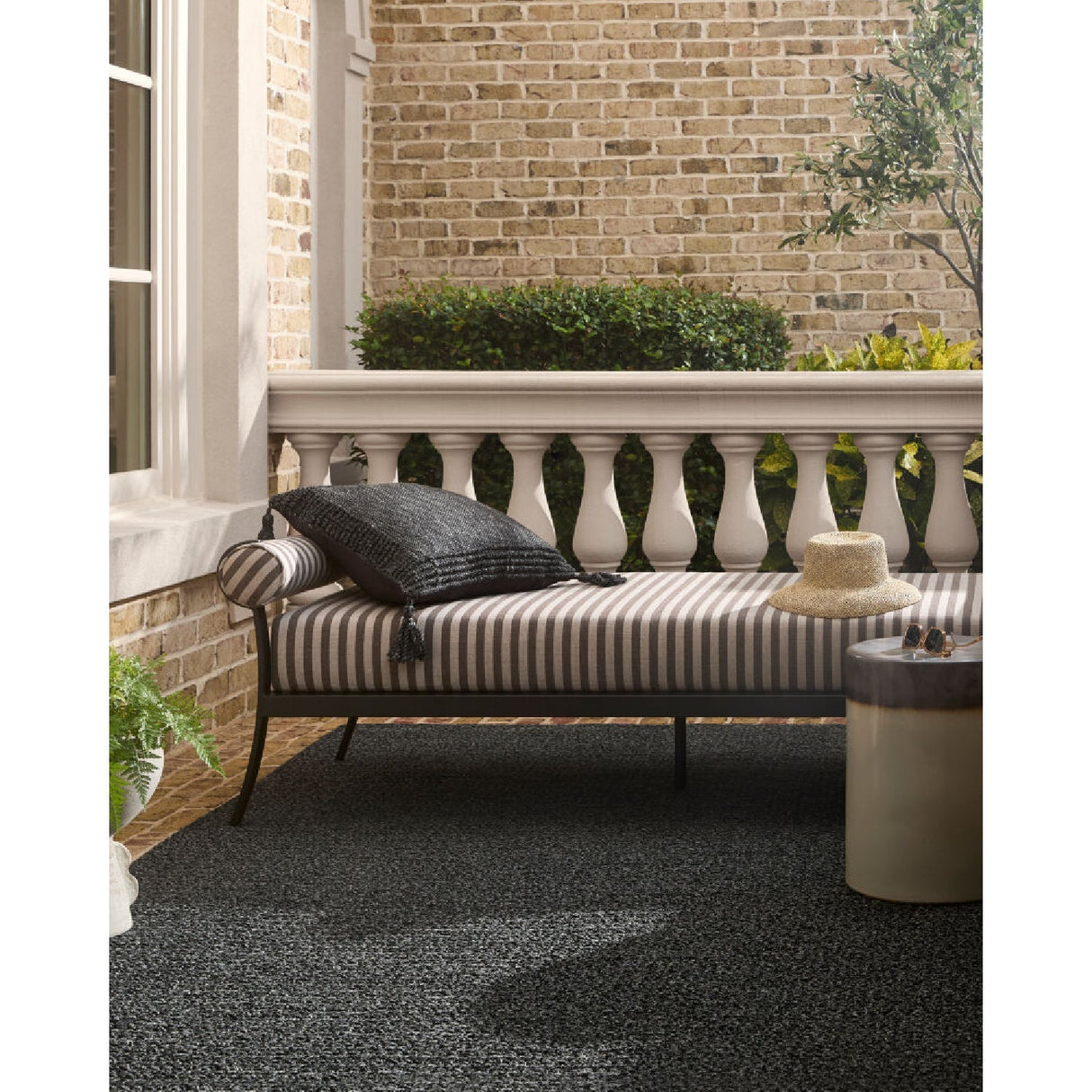 Modern European furniture - Black Aluminum Outdoor Bench - www.oroa.com