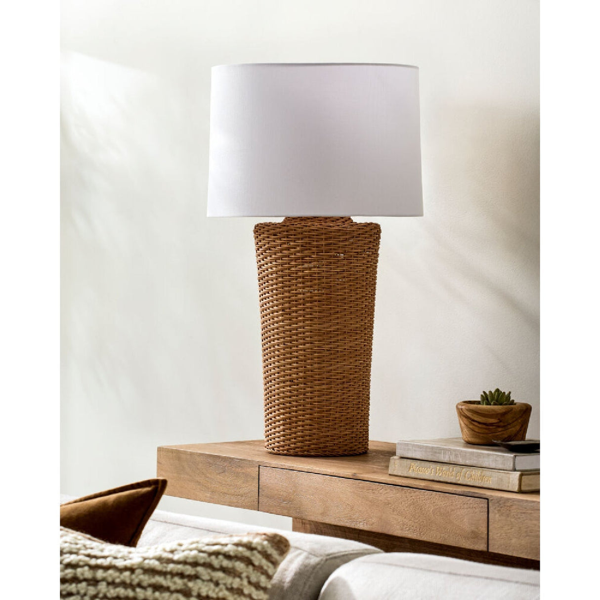 Modern European furniture - Rattan Woven Accent Table Lamp - www.oroa.com