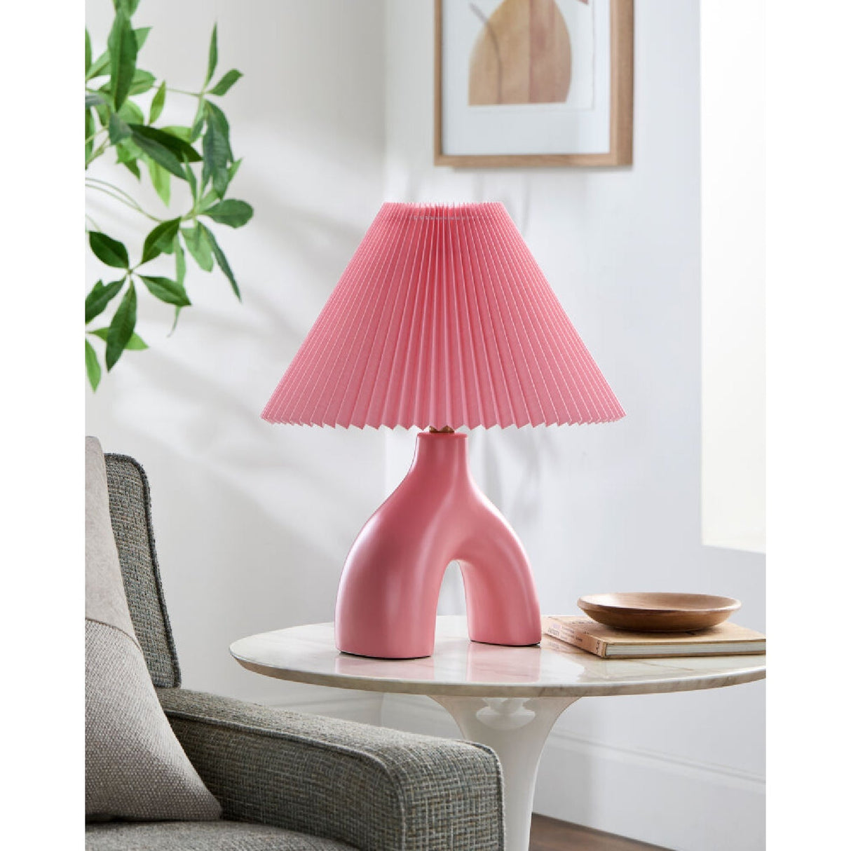 Modern European furniture - Ceramic Cream Linen Table Lamp - www.oroa.com