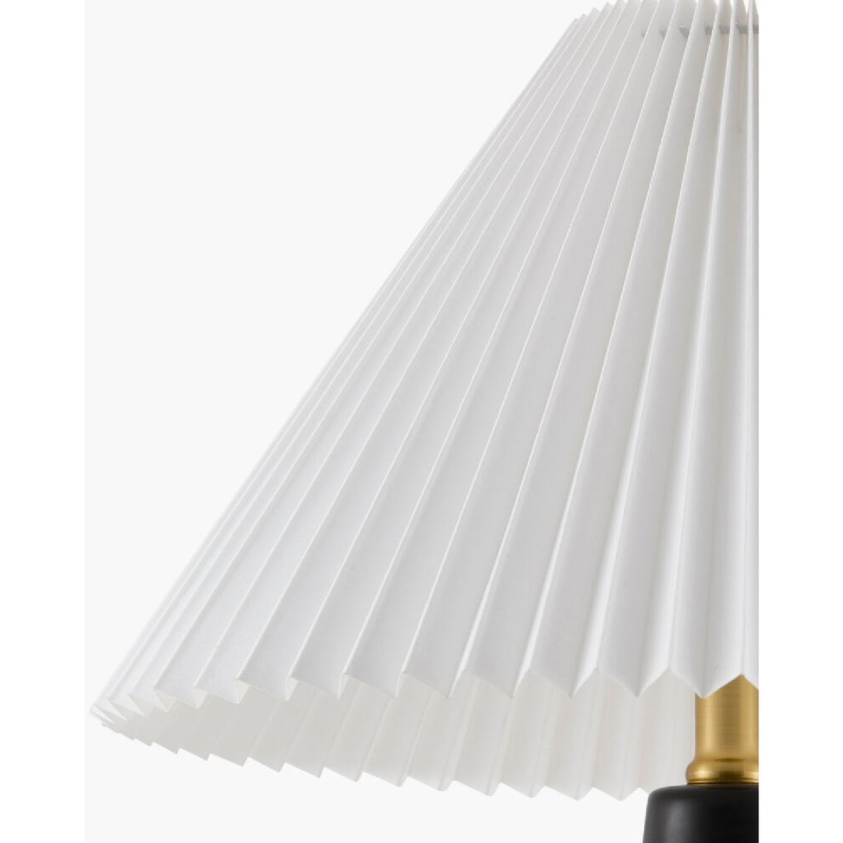 Modern European furniture - Ceramic White Linen Table Lamp - www.oroa.com