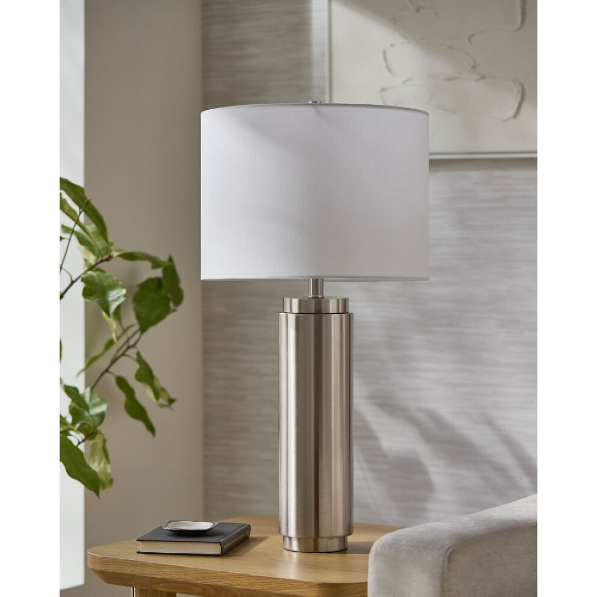 Modern European furniture - Metallic Finish Accent Table Lamp - www.oroa.com