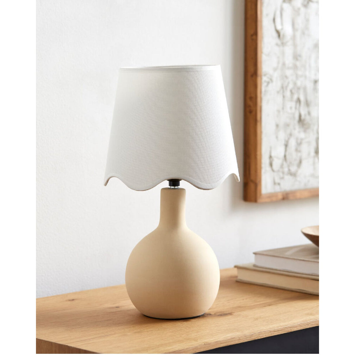 Modern European furniture - Wavy-Edge Rattan Ceramic Table Lamp - www.oroa.com