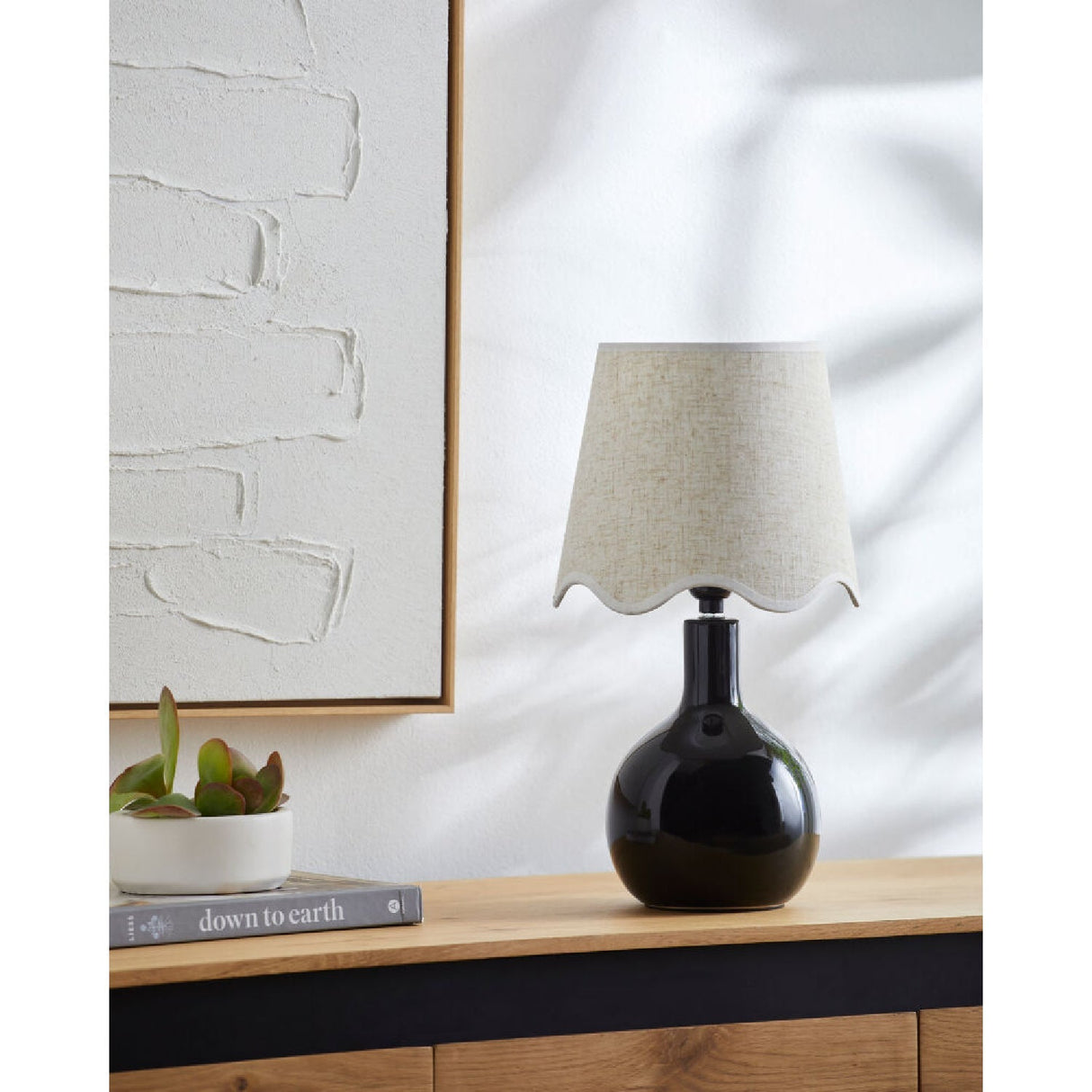 Modern European furniture - Wavy-Edge Rattan Ceramic Table Lamp - www.oroa.com