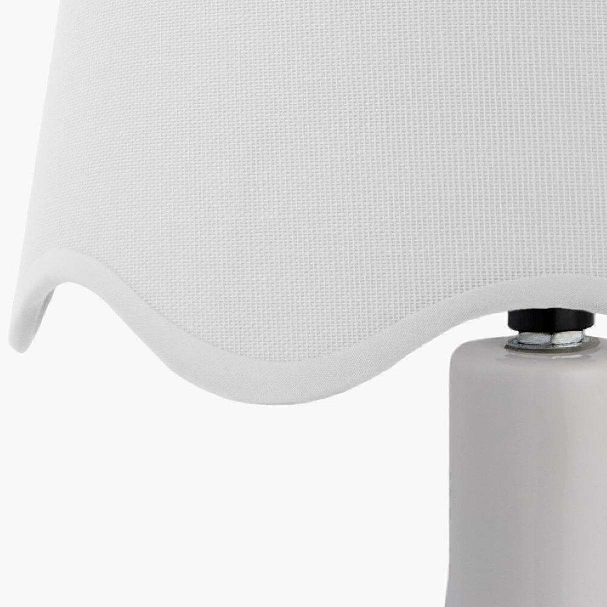 Modern European furniture - Wavy-Edge Rattan Ceramic Table Lamp - www.oroa.com