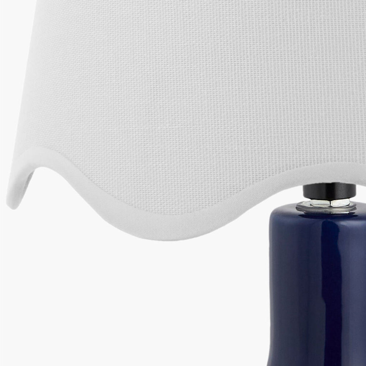 Modern European furniture - Wavy-Edge Rattan Ceramic Table Lamp - www.oroa.com