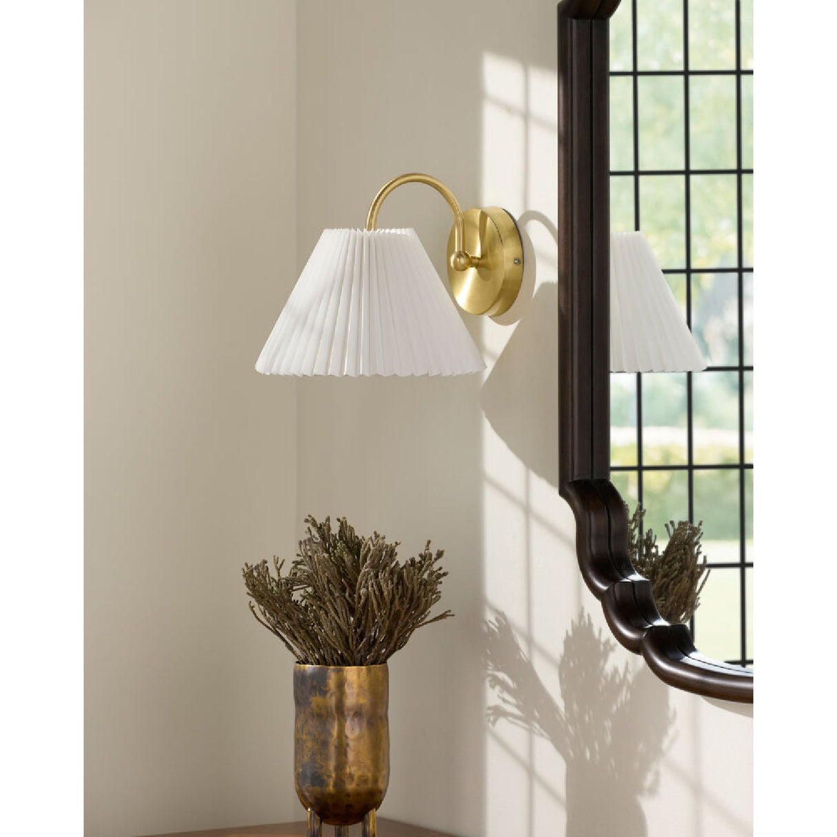 Modern European furniture - Pleated White Linen Wall Lamp - www.oroa.com