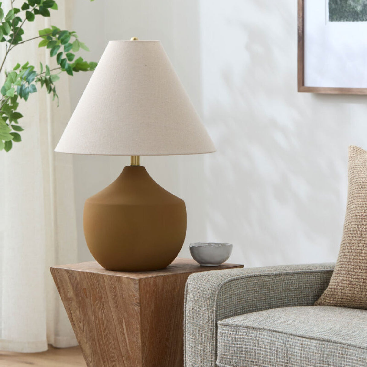 Modern European furniture - Ceramic Beige Linen Table Lamp - www.oroa.com