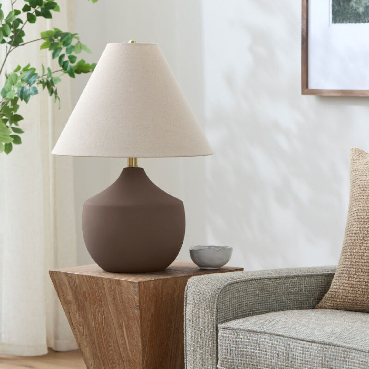 Modern European furniture - Ceramic Beige Linen Table Lamp - www.oroa.com