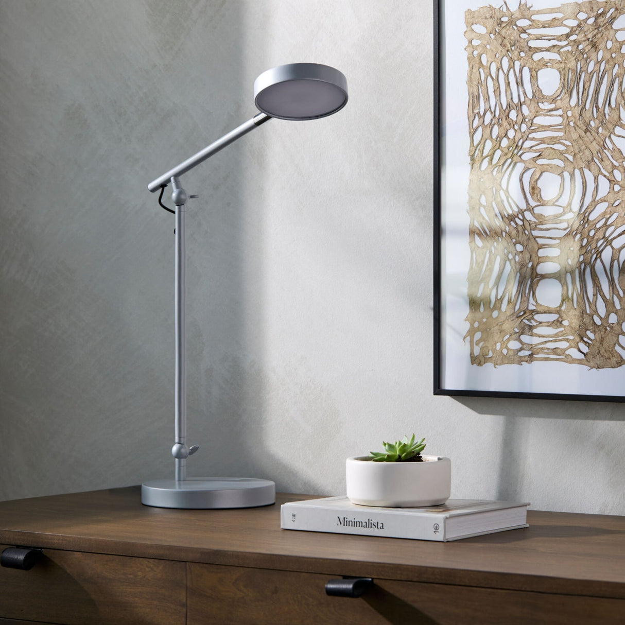 Modern European furniture - Metal Adjustable Table Lamp - www.oroa.com