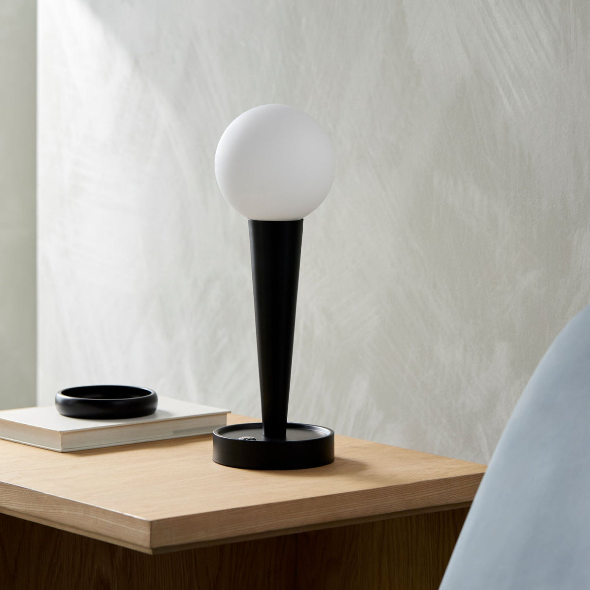 Modern European furniture - Conical Metal Accent Table Lamp - www.oroa.com