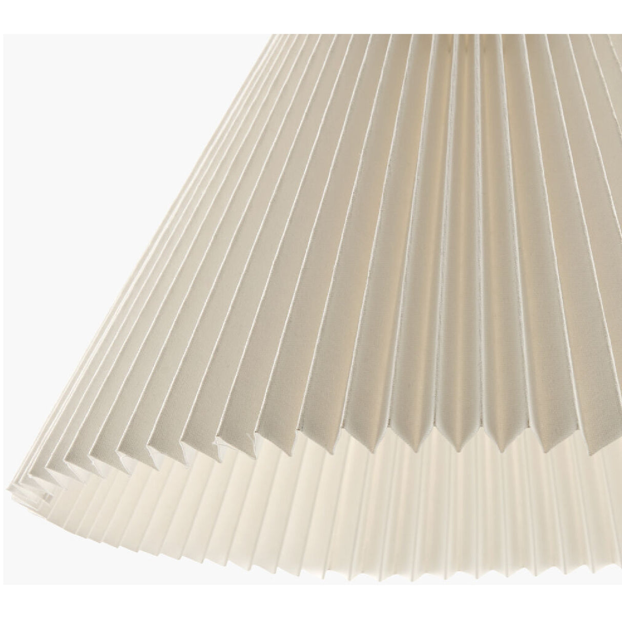 White Pleated Shade Wall Lamp | Oroa.com