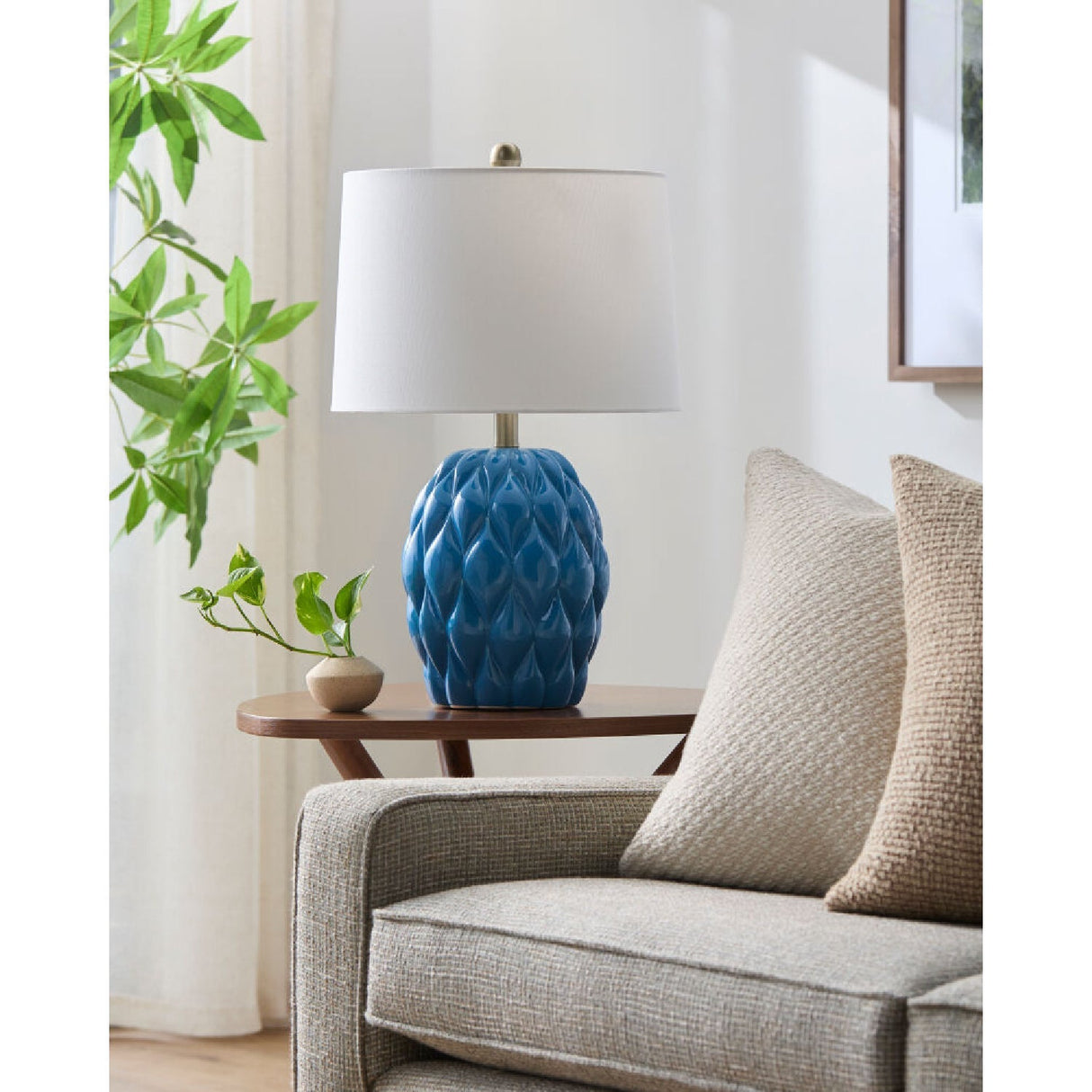 Modern European furniture - Reliefed Ceramic Accent Table Lamp - www.oroa.com