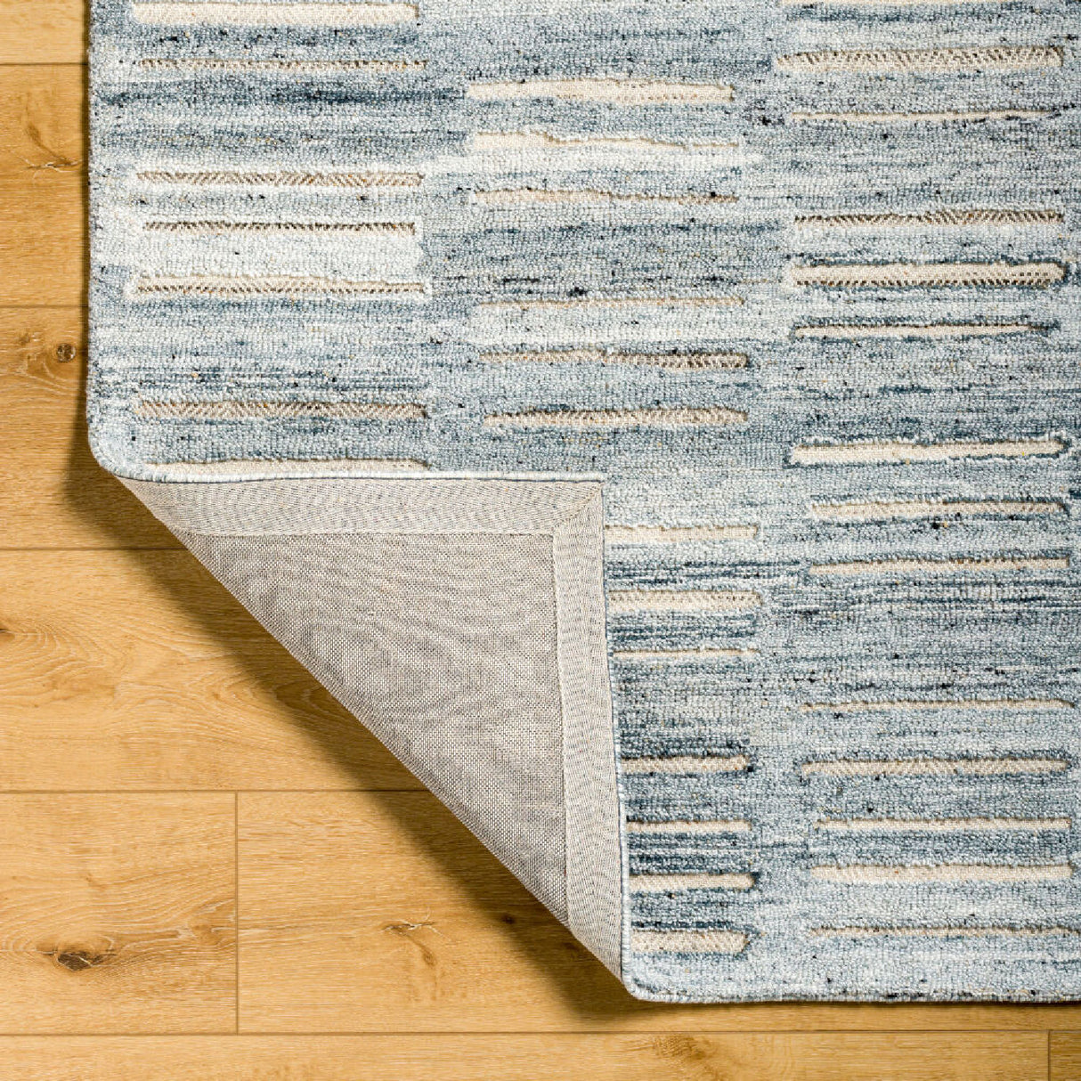 Modern furniture - Hand-Tufted Yarn Carpet - www.oroa.com
