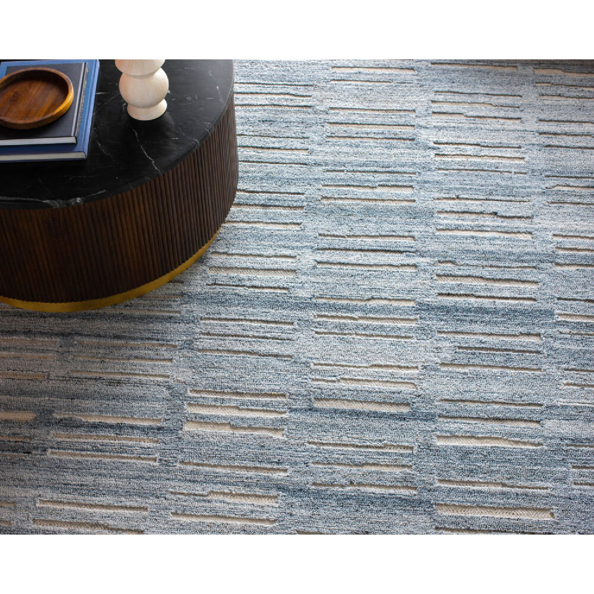 Modern furniture - Hand-Tufted Yarn Carpet - www.oroa.com