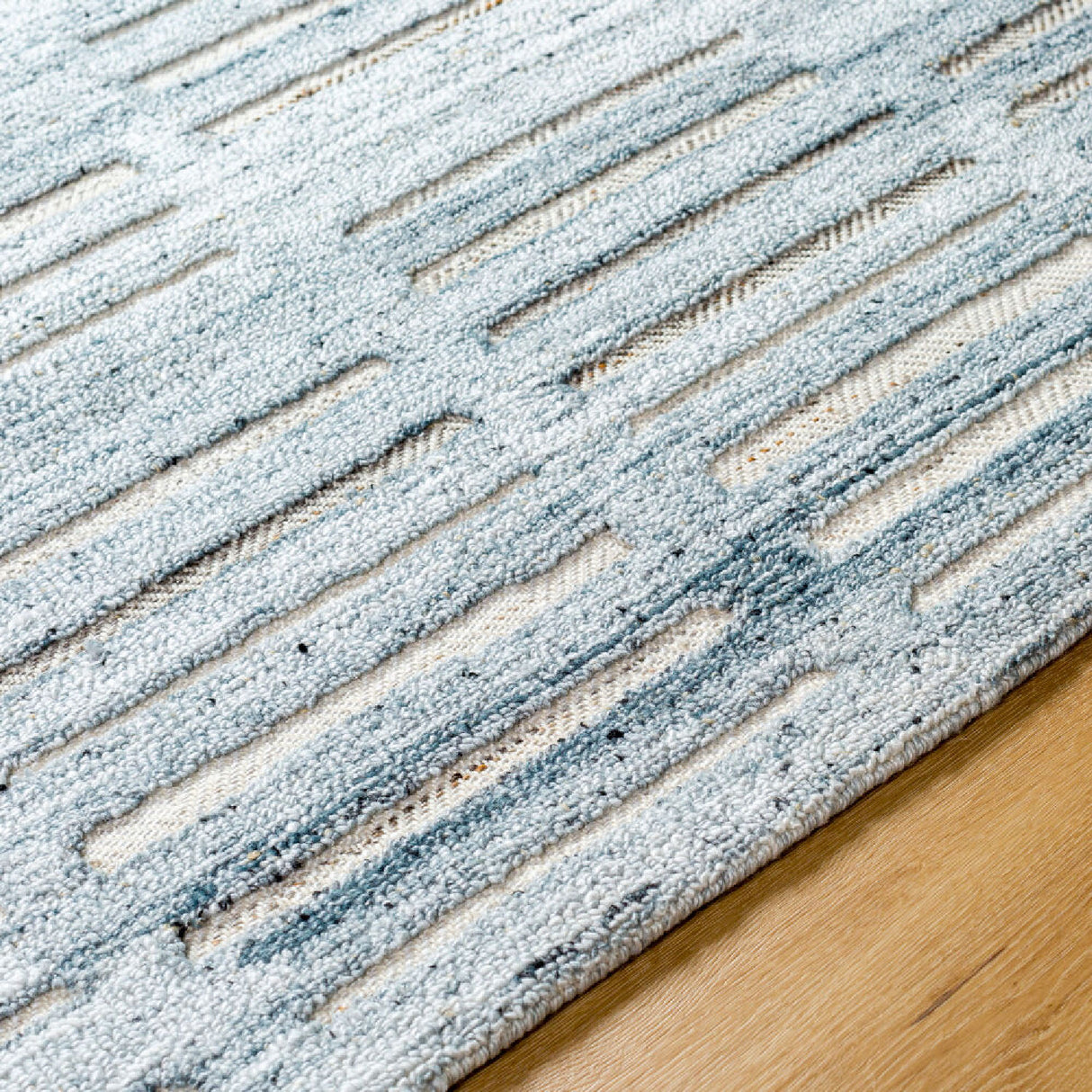 Modern furniture - Hand-Tufted Yarn Carpet - www.oroa.com