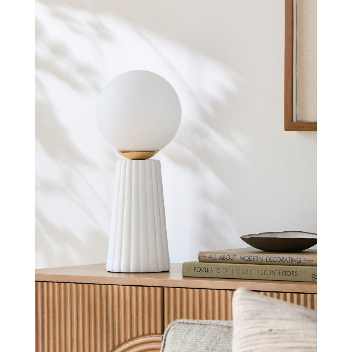 Modern European furniture - Fluted Ceramic Glass Table Lamp - www.oroa.com