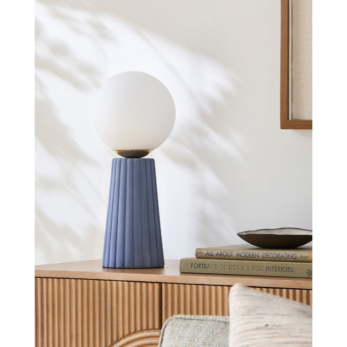 Modern European furniture - Fluted Ceramic Glass Table Lamp - www.oroa.com